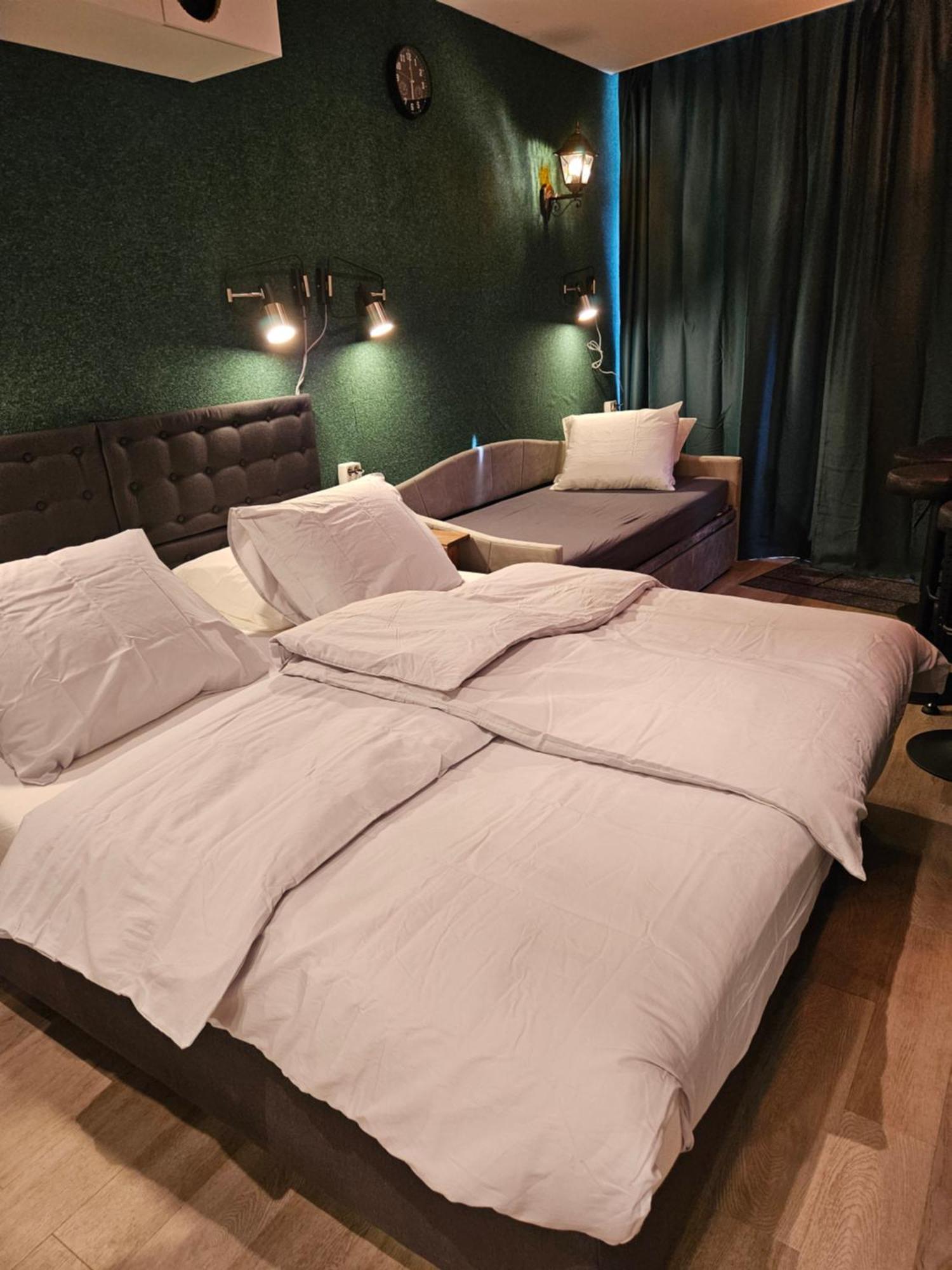 Duin-Vliet Bed & Breakfast Bentveld Ruang foto